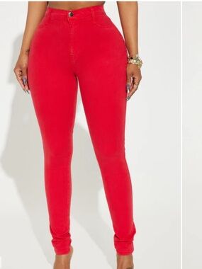 Cisono  Woman’s Red Stretch Pants Size S Like New